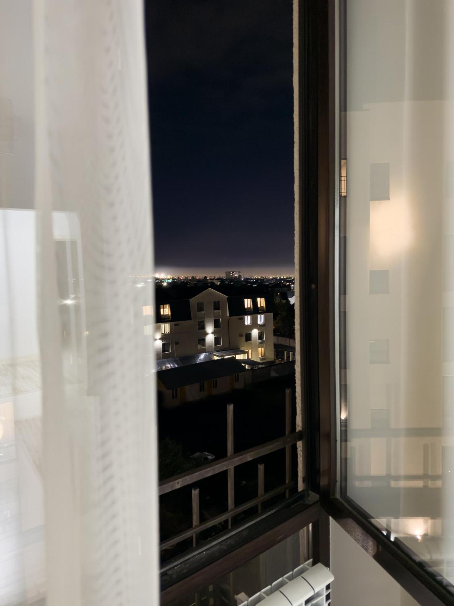 Casablanca Apart Hotel Бішкек Екстер'єр фото