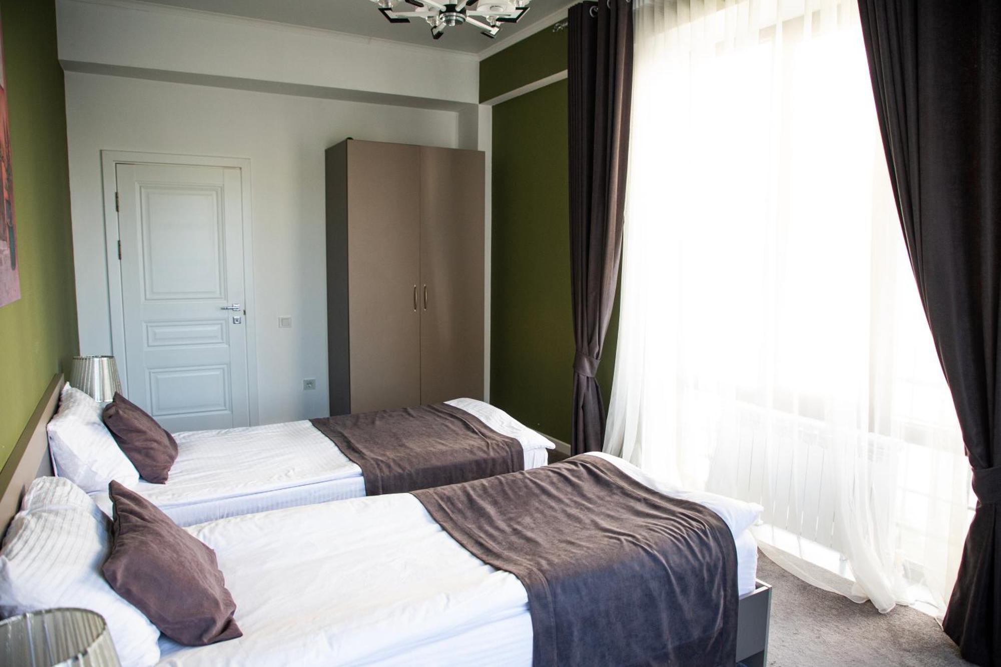 Casablanca Apart Hotel Бішкек Екстер'єр фото