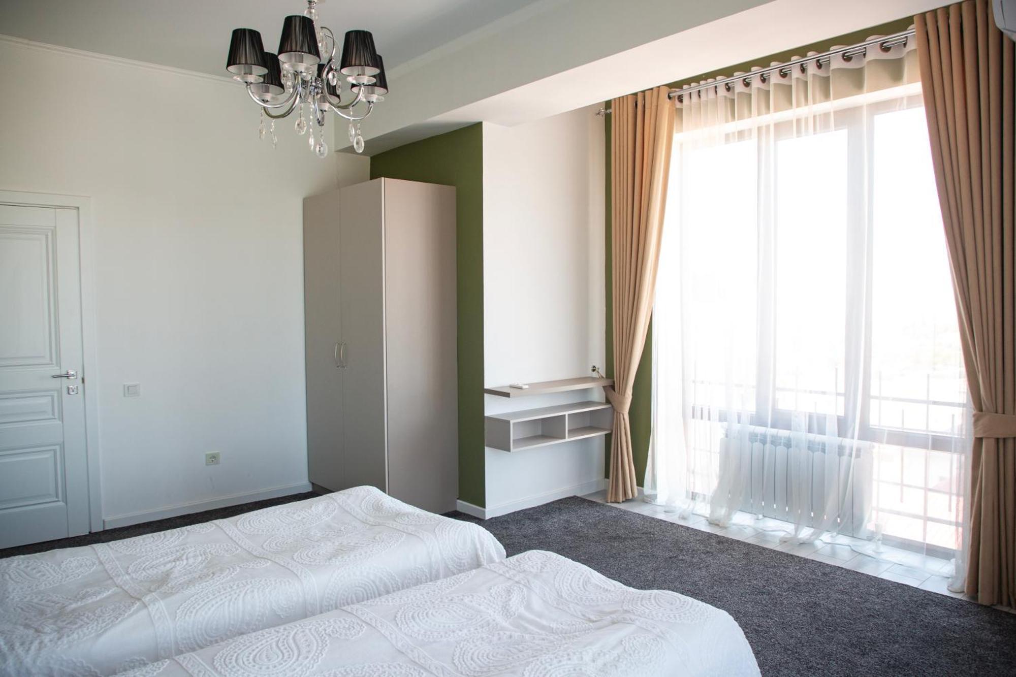 Casablanca Apart Hotel Бішкек Екстер'єр фото