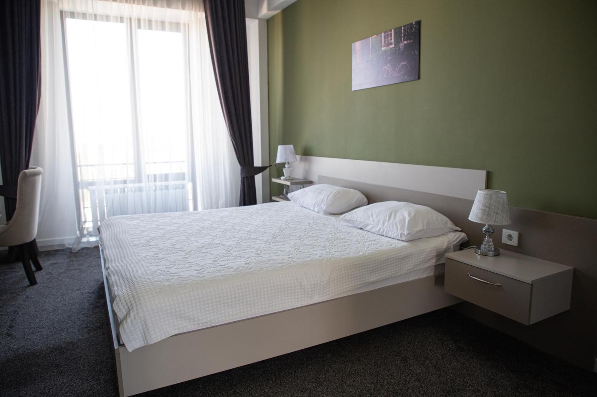 Casablanca Apart Hotel Бішкек Екстер'єр фото